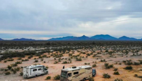 Dry Camping, Bring your own Camping Gear, RV or Mobile, close to sand dunes